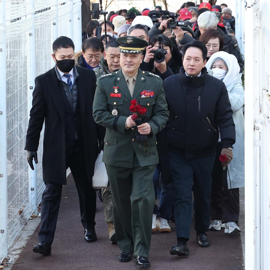 South Korean Colonel Who Accused President of Whitewash Is Acquitted