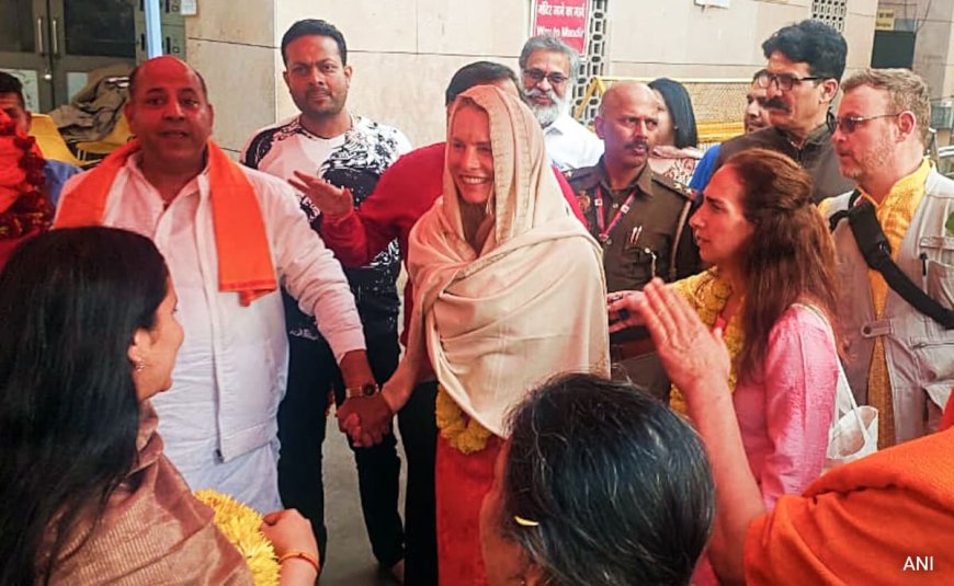 Steve Jobs' Wife Offers Prayers At UP Temple Ahead Of Maha Kumbh Visit