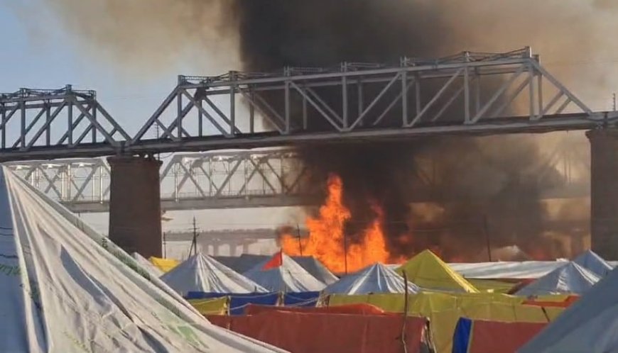 Cylinder Blast At A Tent In Maha Kumbh In Prayagraj Sparks Massive Fire