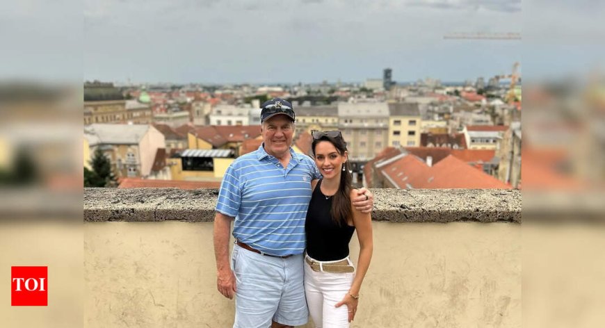 Bill Belichick proves he’s a hopeless romantic as his 24-year-old girlfriend Jordon Hudson shares a stunning bouquet of roses from him