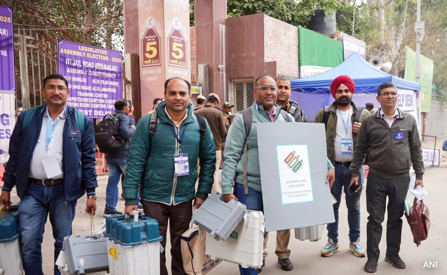 LIVE Updates: Delhi Votes Today, Triangular Contest Between AAP, BJP, Congress