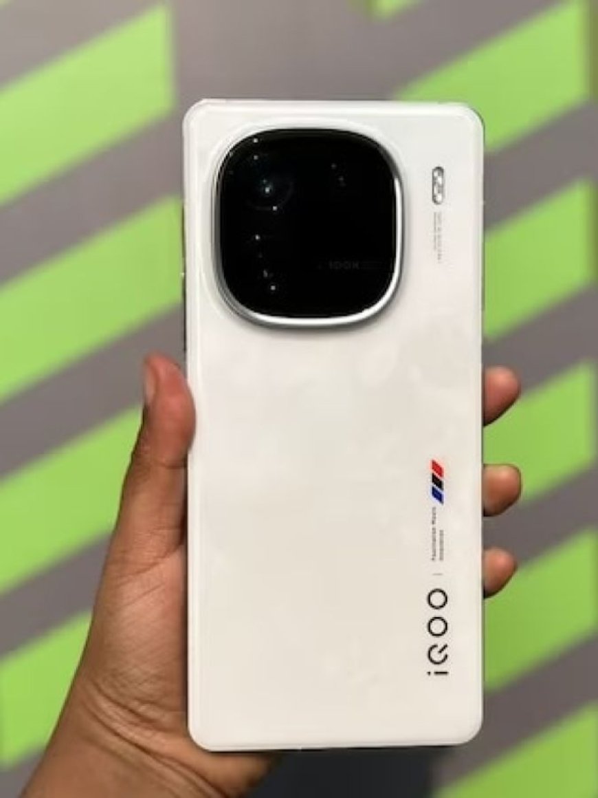 iQOO 12 price drops by Rs 7,000