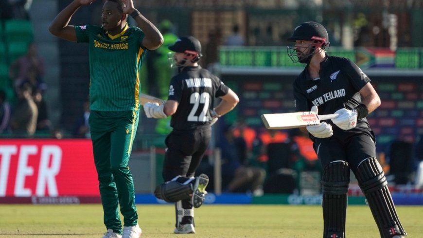 South Africa head coach rues 'last 10 overs' mishaps for New Zealand loss