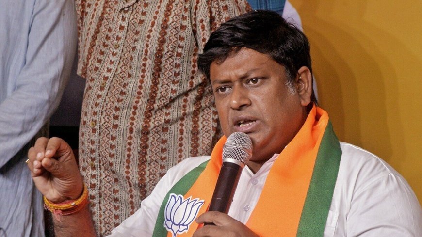 BJP rally over Bengal violence sees scuffle between police, party workers