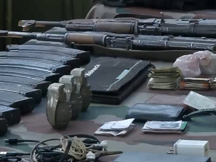 जम्मू-कश्मीर के शोपियां में सेना को मिला हथियारों का जखीरा:AK-47, हैंड ग्रेनेड, हजारों गोलियां बरामद; कल ऑपरेशन केलर में ढ़ेर हुए थे 3 आतंकी