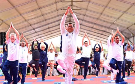 मुख्यमंत्री पुष्कर सिंह धामी का “हर घर योग, हर जन निरोग’’ अभियान: 11वें अंतरराष्ट्रीय योग दिवस का उत्सव
