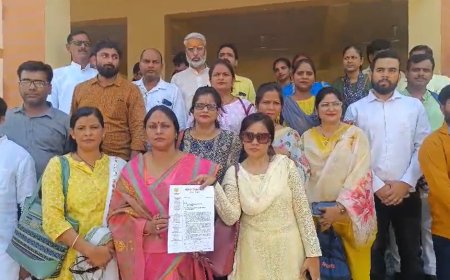 चंदौली में सरकारी स्कूलों के मर्ज के खिलाफ शिक्षकों का आक्रोश, ज्ञापन सौंपा