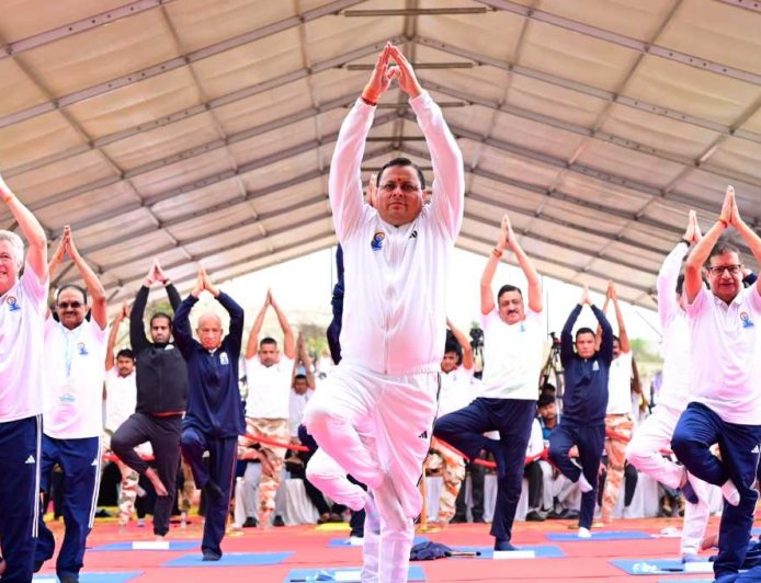 मुख्यमंत्री पुष्कर सिंह धामी का “हर घर योग, हर जन निरोग’’ अभियान: 11वें अंतरराष्ट्रीय योग दिवस का उत्सव