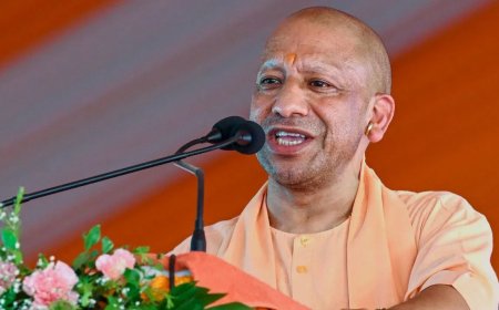 कांवड़ यात्रा पर सीएम योगी का सख्त बयान, कहा - ‘उपद्रवी’ कहने वाले समझें धार्मिक भावनाएं