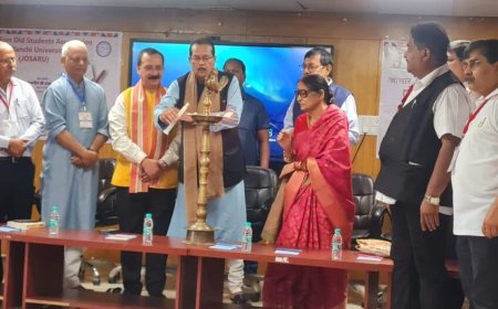 संवाद की पत्रकारिता: प्रो. संजय द्विवेदी का दृष्टिकोण