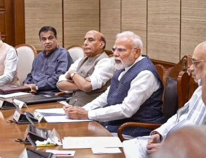 नई दिशा में कृषि और ऊर्जा: पीएम मोदी की अध्यक्षता में कैबिनेट ने महत्वपूर्ण योजनाओं को दी मंजूरी