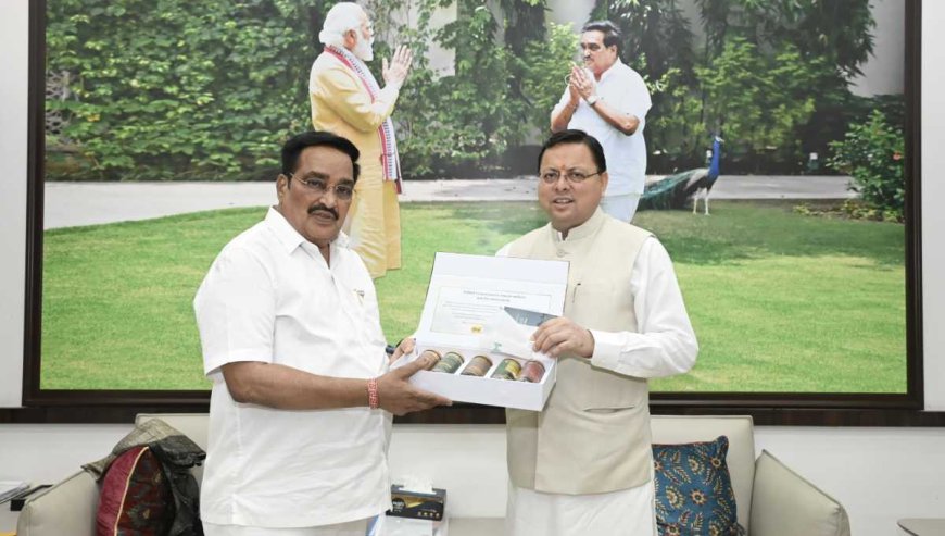 मुख्यमंत्री पुष्कर सिंह धामी ने लोकसभा अध्यक्ष ओम बिड़ला से की शिष्टाचार भेंट