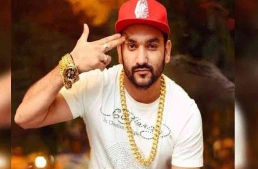 फायरिंग के बाद वृंदावन पहुंचे सिंगर राहुल फाजिलपुरिया, बांके बिहारी के किए दर्शन, प्रेमानंद महाराज से लिया आशीर्वाद