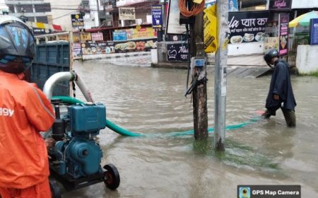 मूसलाधार बारिश से देहरादून के शहरी इलाकों में जलभराव, प्रशासन ने त्वरित कार्रवाई से निभाई जिम्मेदारी