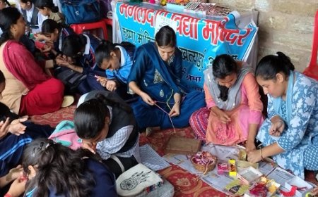 अल्मोड़ा में रक्षाबंधन की रौनक: रेखा की खूबसूरत राखियाँ और लक्ष्मी की आकर्षक मेहंदी