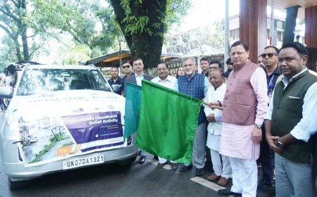 मुख्यमंत्री धामी ने कोटक महिंद्रा बैंक के सहयोग से धराली में आपदा राहत सामग्री का वितरण किया