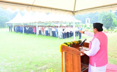 मुख्यमंत्री धामी ने 79वें स्वतंत्रता दिवस पर ध्वजारोहण किया, दी प्रदेशवासियों को शुभकामनाएँ