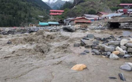खीर गंगा का जलस्तर पुनः बढ़ा, राहत कार्य में रुकावट, स्थानीय लोग चिंतित