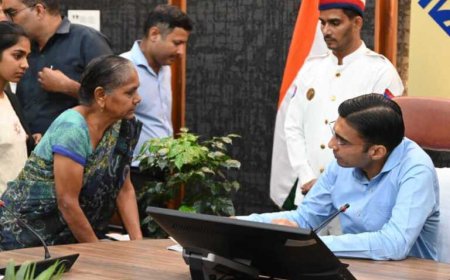 डीएम द्वारा भरी गई फीस: अंजलि बनेगी डॉक्टर, नंदा-सुनंदा योजना से तीन बालिकाओं की शिक्षा को मिली नई राह