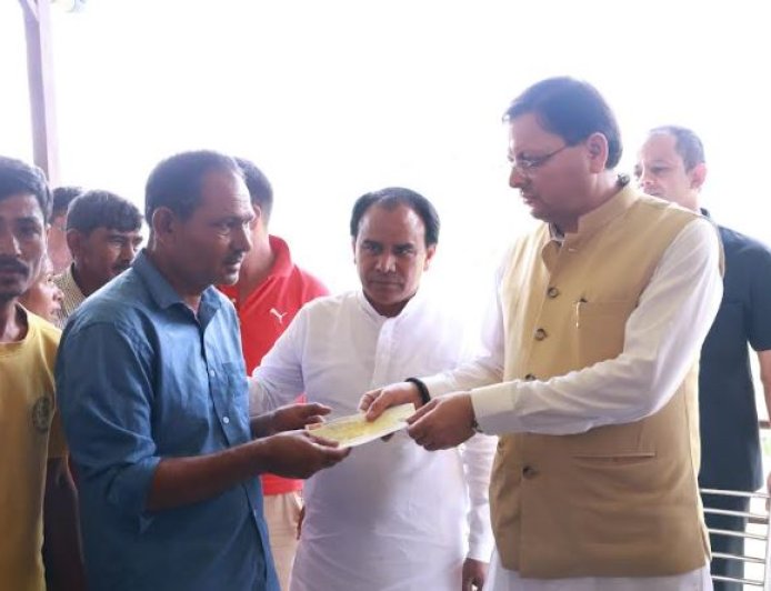 मुख्यमंत्री राहत कोष से आपदा प्रभावित οικο को दी गई आर्थिक सहायता