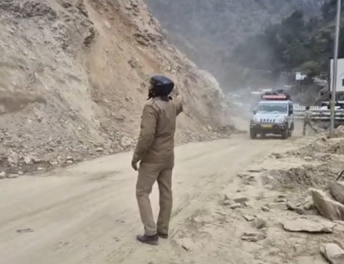 अल्मोड़ा में मौसम सामान्य, यातायात में कोई अड़चन नहीं