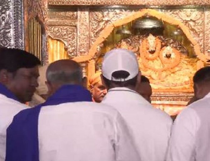 राहुल गांधी और तेजस्वी यादव ने माता जानकी की आरती की, कहा- धर्म का प्रयोग राजनीति में नहीं होना चाहिए