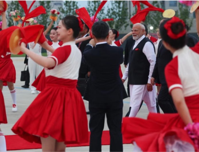 पीएम मोदी की चीन यात्रा: सात साल बाद शी जिनपिंग से वार्ता, महत्वपूर्ण मुद्दों पर होगी चर्चा