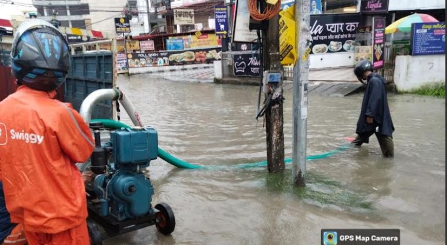 मूसलाधार बारिश से शहरी इलाकों में जलभराव, जिला प्रशासन ने त्वरित किया समस्या का निदान