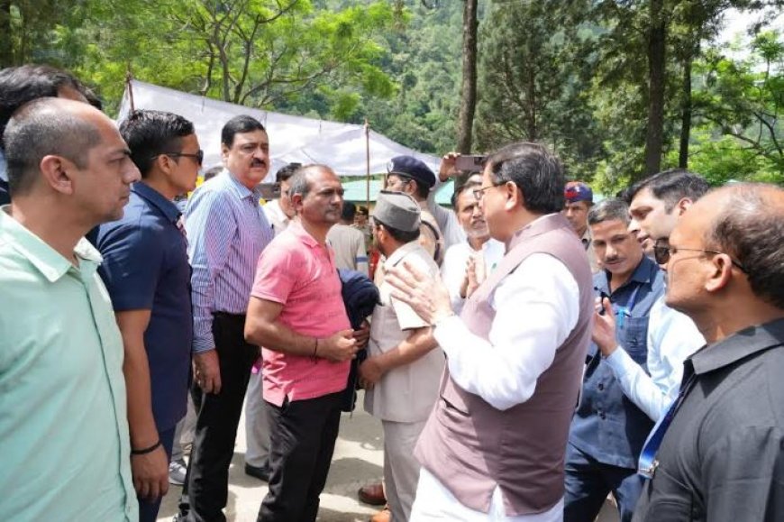 मुख्यमंत्री धामी की निगरानी और निर्देशन में आपदा प्रभावित धराली क्षेत्र में राहत और बचाव अभियान जारी