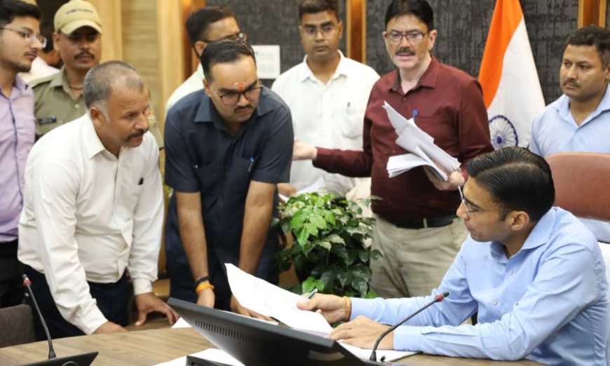 जनदर्शन में बढ़ता भरोसा, 180 से ज्यादा फरियादी पहुँचे जिलाधिकारी के द्वार
