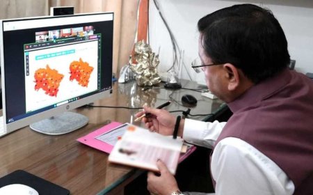 उत्तराखंड में रेड एवं ऑरेंज अलर्ट: 11 जिलों में अवकाश और सीएम ने दी अधिकारियों को चेतावनी
