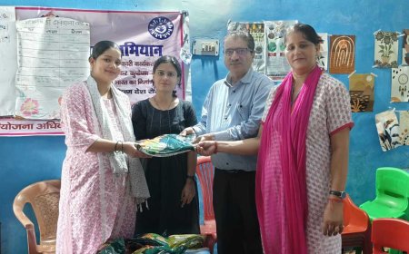 मुनि की रेती ढलवाला में महिलाओं और बच्चों को पोषण किट का वितरण: एक आवश्यक पहलकदमी