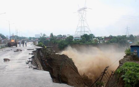 मुख्यमंत्री ने आपदा प्रबंधन सचिव से अतिवृष्टि से हुए नुकसान और राहत कार्यों की जानकारी ली