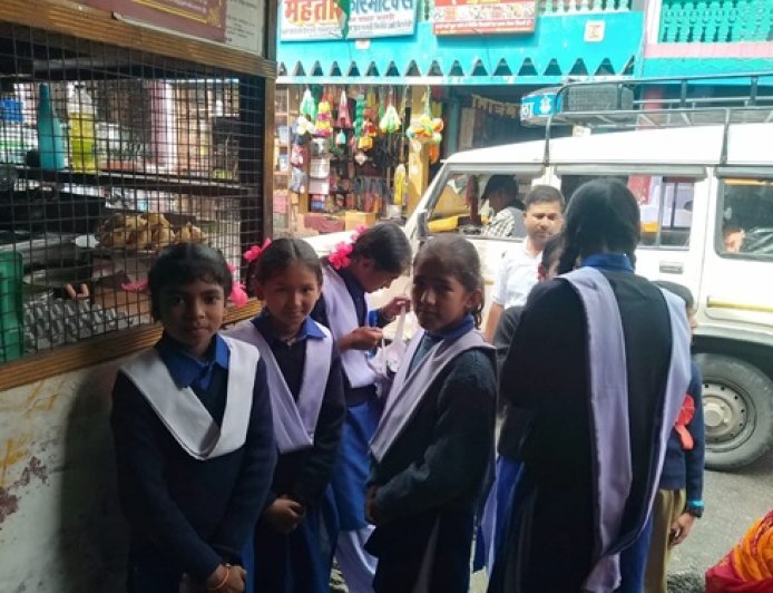 कपकोट की छात्रवृत्ति परीक्षा स्थगित, संचार बाधाओं ने बढ़ाई विद्यार्थियों की चिंता