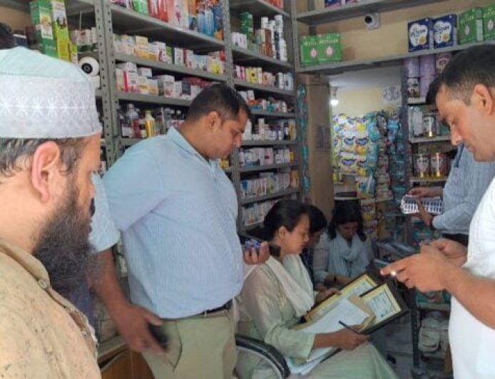 उत्तराखण्ड में नशा मुक्त अभियान: बनभूलपुरा में STF और औषधि विभाग की बड़ी कार्रवाई