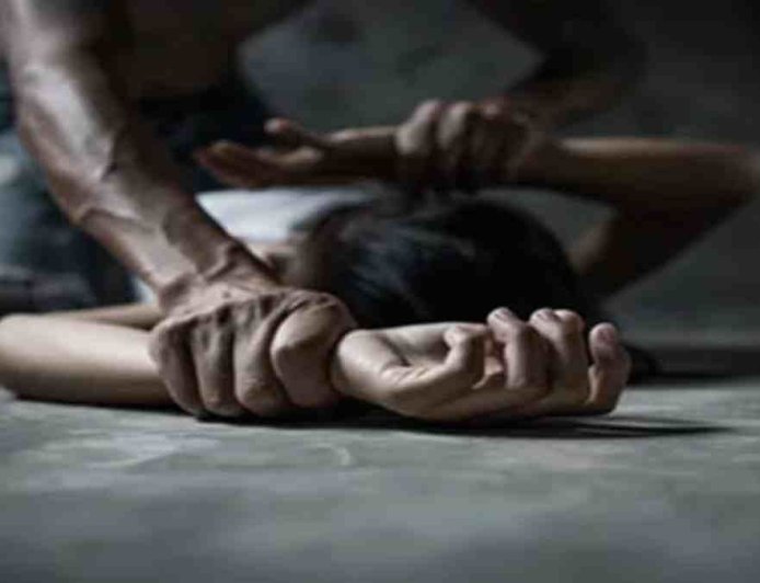 महिलाओं के खिलाफ बढ़ते अपराध: सुपौल में आर्केस्ट्रा कार्यक्रम में डांसर का गैंगरेप