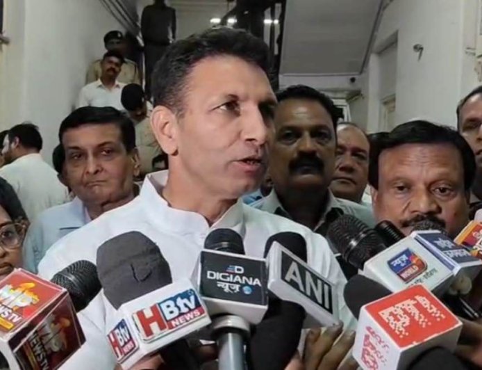 इंदौर में मुस्लिम सेल्समैन को हटाने पर पीसीसी चीफ जीतू पटवारी की कड़ी प्रतिक्रिया, गिरफ्तारी की मांग