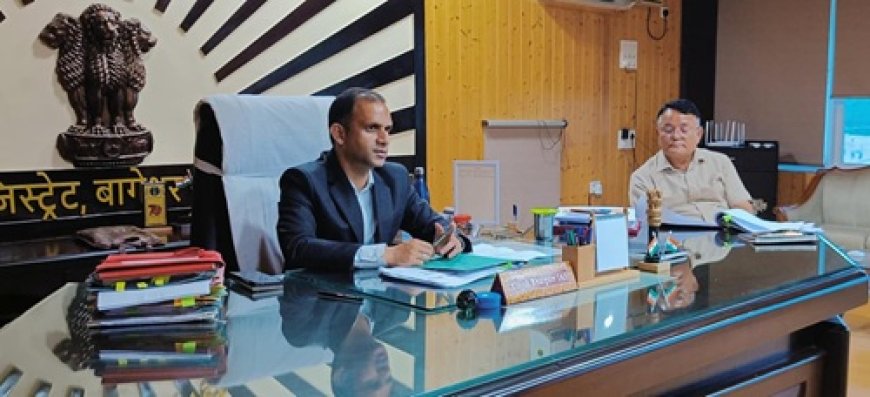 समय सीमा में गुणवत्तापरक निर्माण कार्य सुनिश्चित करें: डीएम आशीष भटगांई
