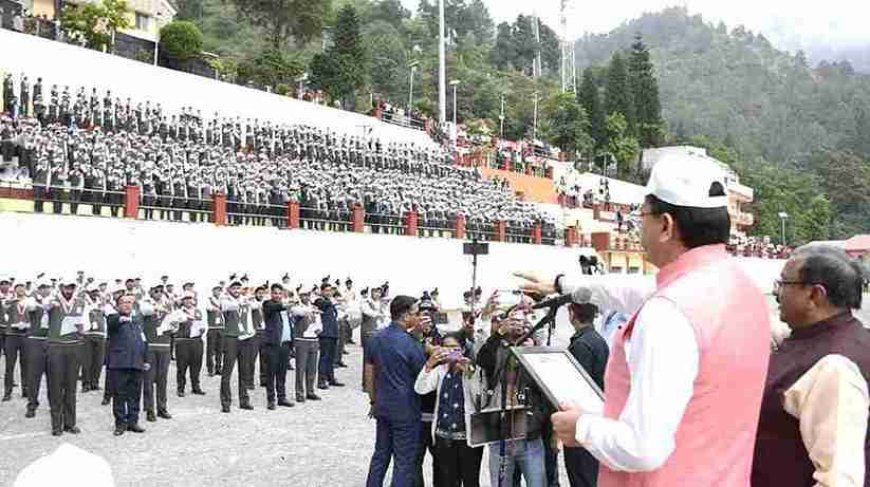 सीएम धामी ने नैनीताल में छात्रों को दी गंगा स्वच्छता शपथ, जनभागीदारी पर जोर दिया