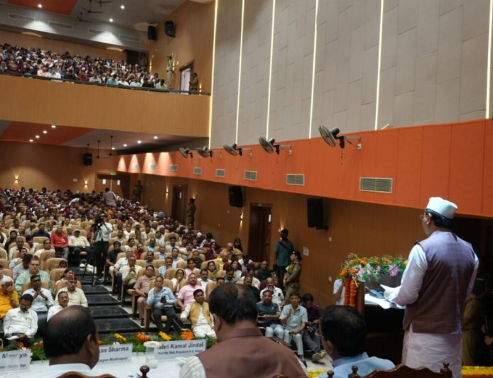 सीएम धामी ने पंतनगर विश्वविद्यालय में 118वें अखिल भारतीय किसान मेले का उद्घाटन किया