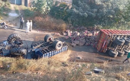 खन्ना नेशनल हाईवे में  सड़क हादसा ! ट्राला और ट्रैक्टर आपस में भिड़े, भयंकर आगजनी