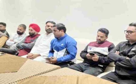 पूर्व कैबिनेट मंत्री तिलकराज बेहड़ के पुत्र समेत 12 पार्षदों ने दिया इस्तीफा