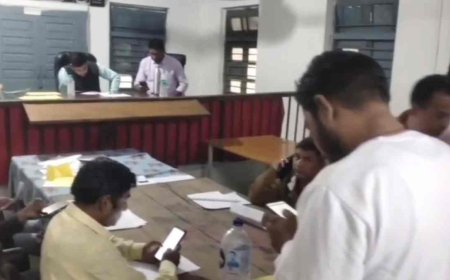 खंडवा में SIR के दौरान लापरवाही: बीएलओ पर अनुशासनात्मक कार्रवाई, 3 निलंबित, 2  का एक एक महीने का वेतन काटने के कलेक्टर ने जारी किए आदेश 