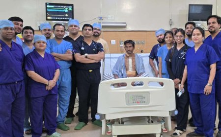 छाती में लगी गोली फेफड़ों को चीरते हुए दिल में जा धंसी, अम्बेडकर अस्पताल के हार्ट सर्जरी विभाग ने ओपन हार्ट सर्जरी कर निकाली…