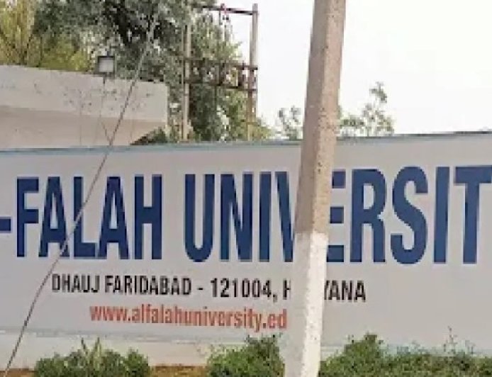 दिल्ली ब्लास्ट केस में नई संजीवनी: अल फलाह यूनिवर्सिटी पर दो एफआईआर, तीन लोग हिरासत में