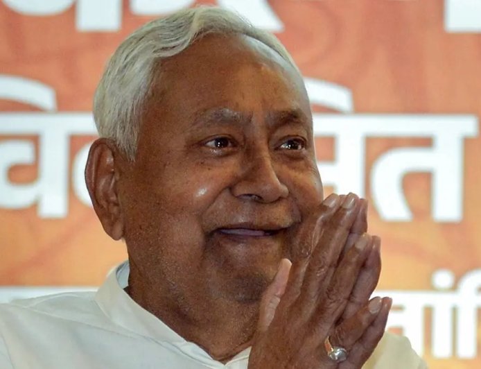 नीतीश कुमार आज सीएम पद से देंगे इस्तीफा, जानिए कब होगी नई सरकार की शपथ ग्रहण