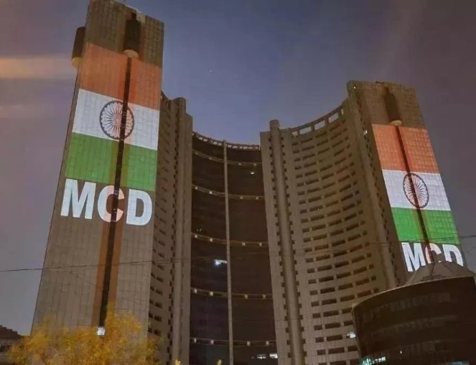 दिल्ली एमसीडी उपचुनाव: 12 वार्डों में मतदान शुरू, आयोग ने विशेष व्यवस्थाएँ की
