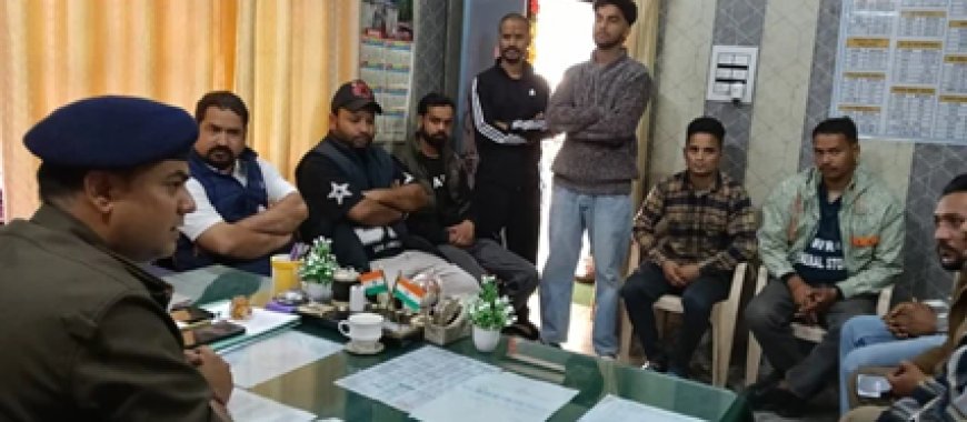 पूर्व छात्रसंघ उपसचिव अंकुर पर हमले के विरोध में प्रदर्शन, कोतवाल से वार्ता