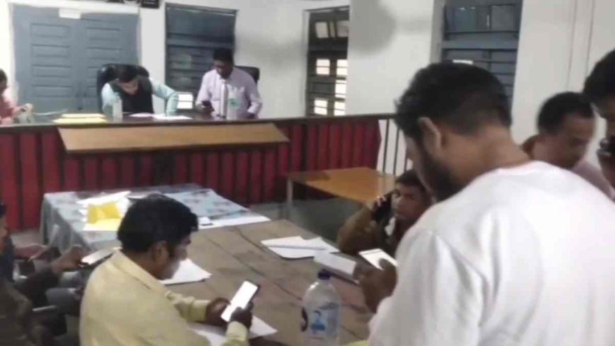 खंडवा में SIR के दौरान लापरवाही: बीएलओ पर अनुशासनात्मक कार्रवाई, 3 निलंबित, 2  का एक एक महीने का वेतन काटने के कलेक्टर ने जारी किए आदेश 