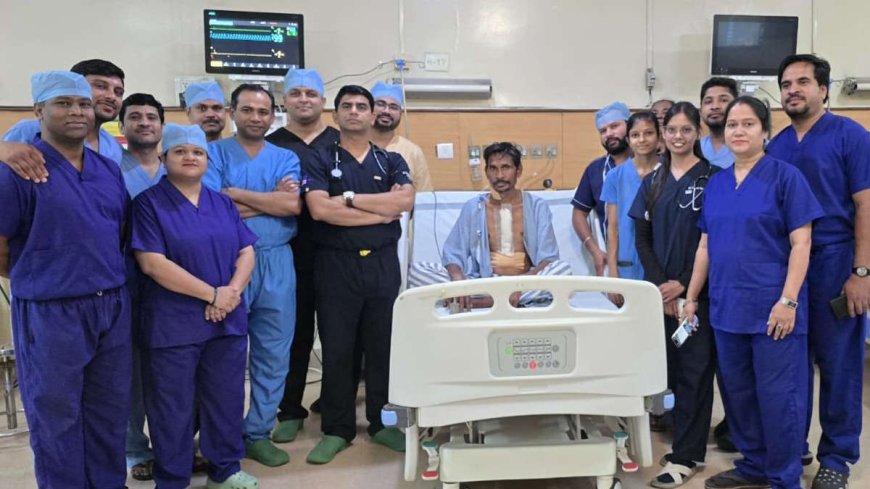 छाती में लगी गोली फेफड़ों को चीरते हुए दिल में जा धंसी, अम्बेडकर अस्पताल के हार्ट सर्जरी विभाग ने ओपन हार्ट सर्जरी कर निकाली…